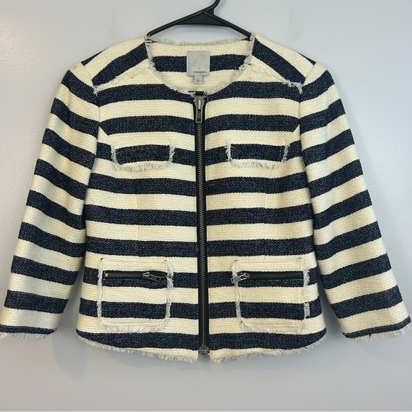 Halogen Tweed Nautical Striped Navy Blue & Ivory Cropped Blazer Size 0 - Picture 2 of 10